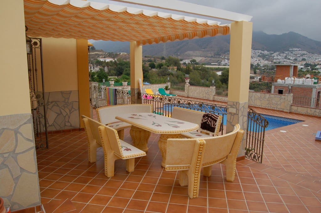 7 bedroom Villa for sale in Nerja with pool garage - € 918,750 (Ref: 7678533)