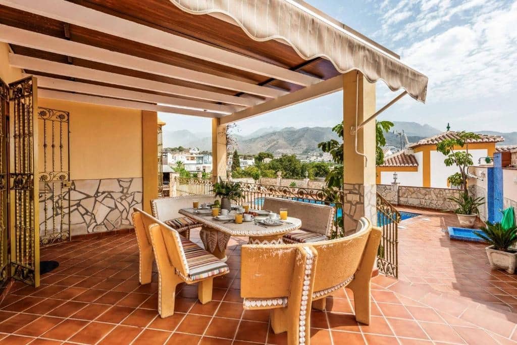 7 bedroom Villa for sale in Nerja with pool garage - € 918,750 (Ref: 7678533)