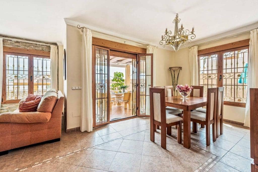 7 bedroom Villa for sale in Nerja with pool garage - € 918,750 (Ref: 7678533)