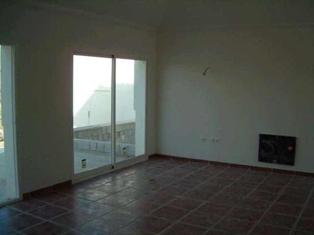 3 soveværelse Villa til salg i Viñuela med swimmingpool - € 404.250 (Ref: 7678544)