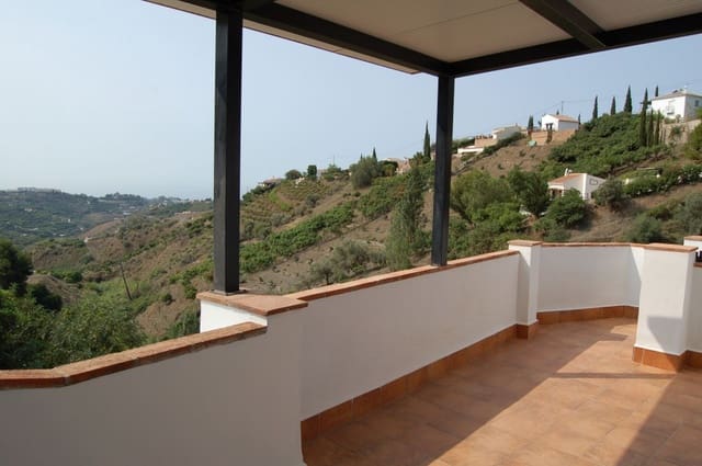 2 bedroom Apartment for rent in Frigiliana - € 850 (Ref: 7695430)