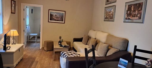 2 makuuhuone Maalaistalo vuokrattavana paikassa Nerja mukana uima-altaan - 1 400 € (Ref: 7876888)