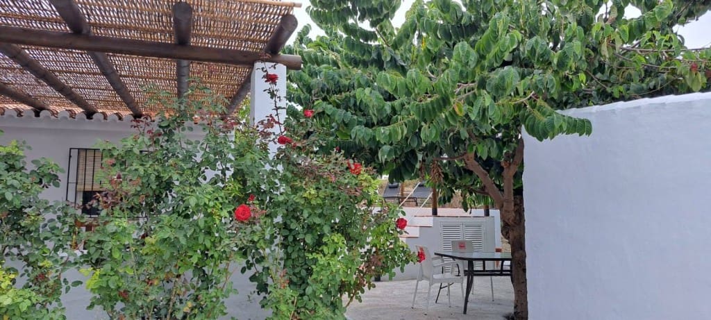 2 sovrum Finca/Hus på landet att hyra i Nerja med pool - 1 400 € (Ref: 7876888)