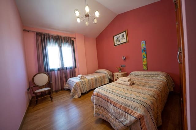 4 quarto Moradia para venda em Frigiliana com piscina garagem - 845 000 € (Ref: 7924194)