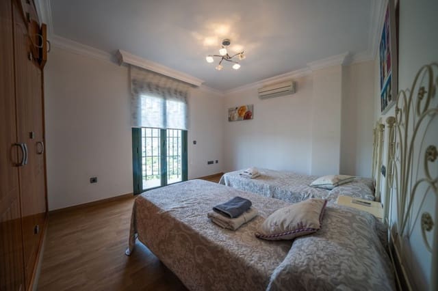 4 quarto Moradia para venda em Frigiliana com piscina garagem - 845 000 € (Ref: 7924194)