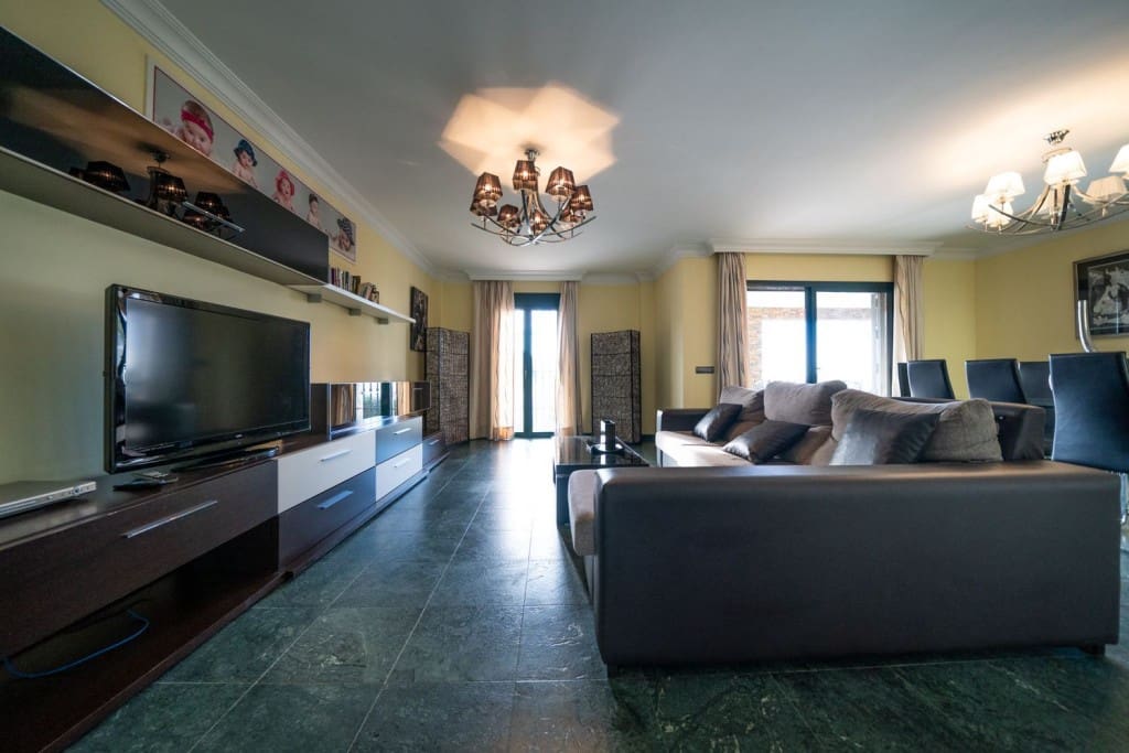 4 quarto Moradia para venda em Frigiliana com piscina garagem - 845 000 € (Ref: 7924194)