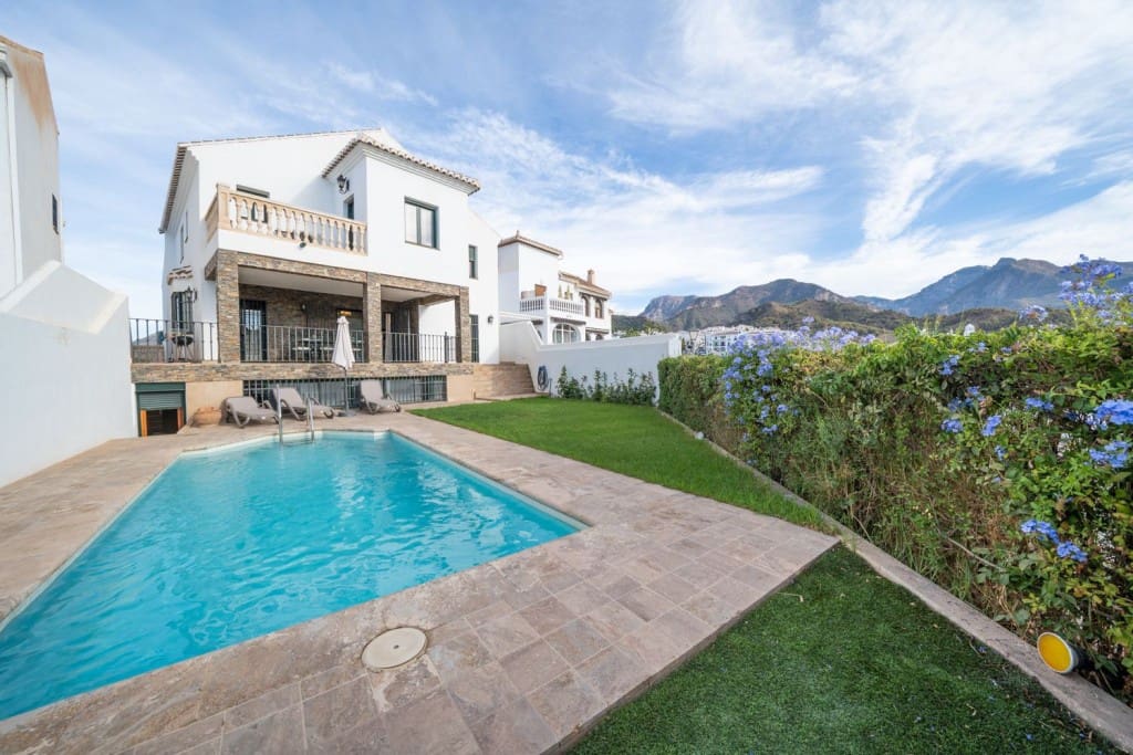 4 quarto Moradia para venda em Frigiliana com piscina garagem - 845 000 € (Ref: 7924194)