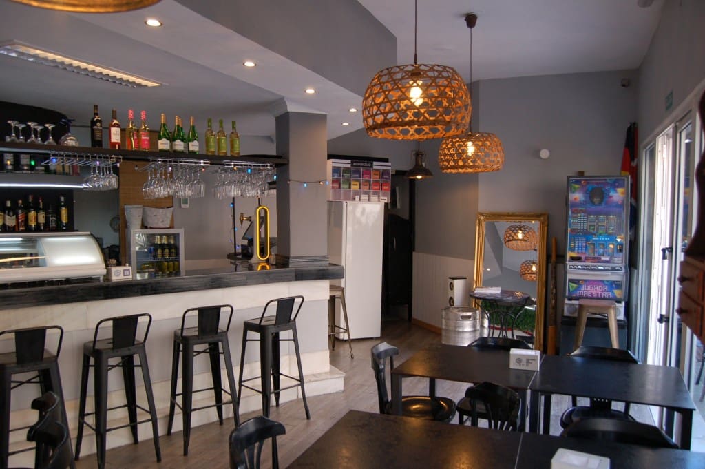 Restaurant/Bar til salg i Nerja - € 19.500 (Ref: 7990530)