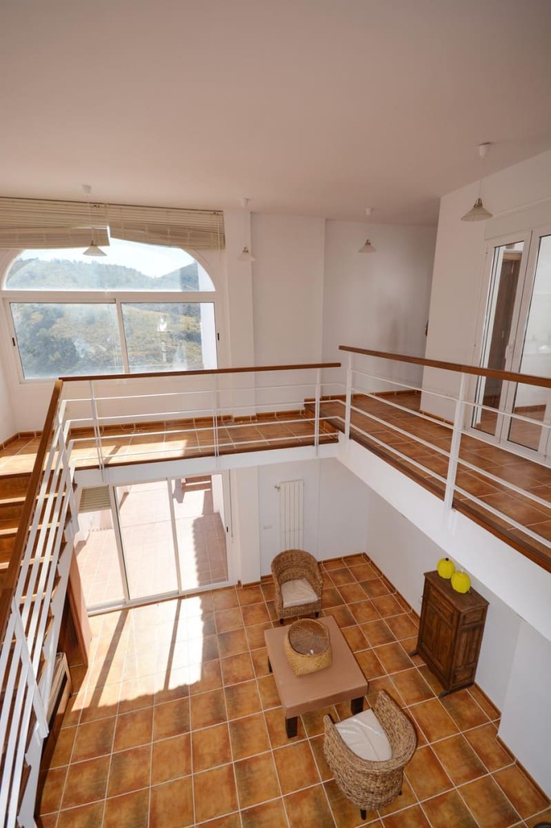 9 slaapkamer Villa te koop in Frigiliana met zwembad - € 1.200.000 (Ref: 7990533)