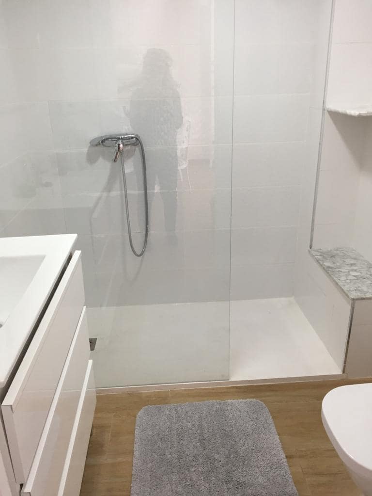 Apartamento de 2 habitaciones en Nerja en alquiler con piscina - 1.000 € (Ref: 8069003)