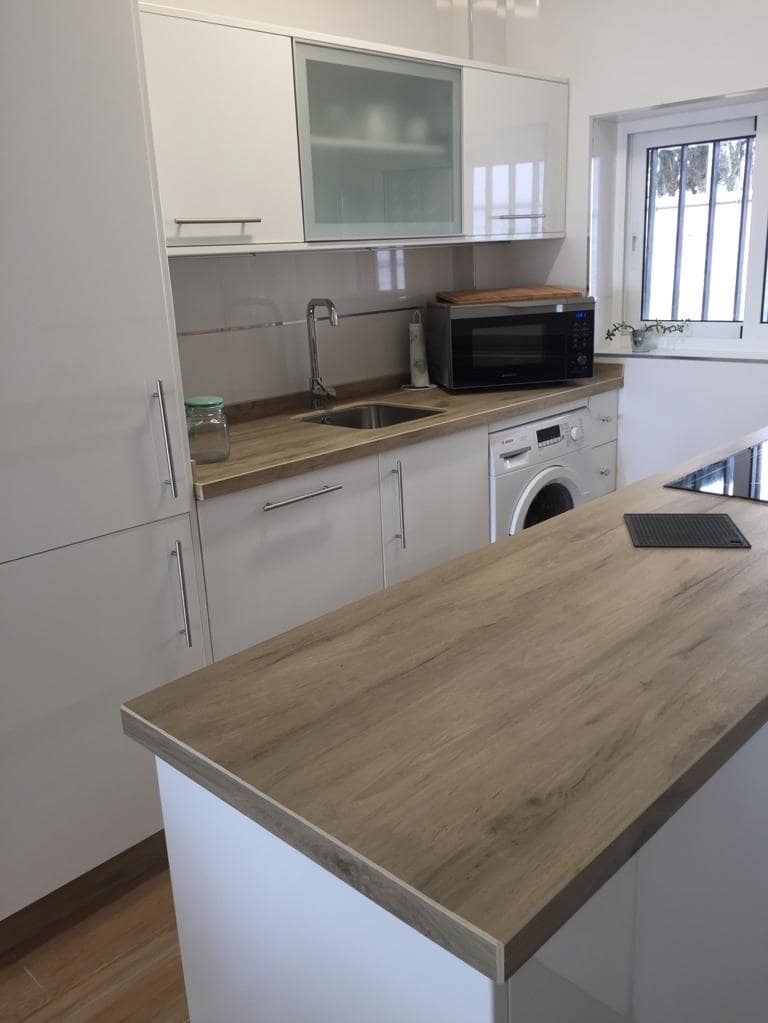 Apartamento de 2 habitaciones en Nerja en alquiler con piscina - 1.000 € (Ref: 8069003)