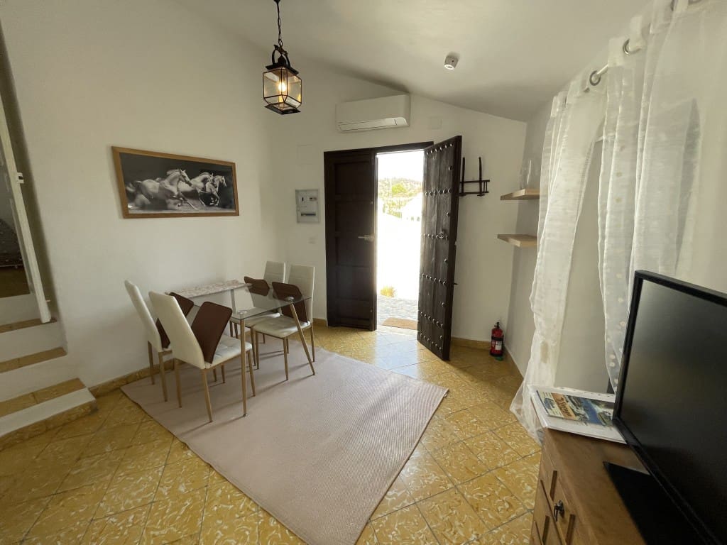 2 soveværelse Finca/Landehus til leje i Frigiliana med swimmingpool - € 990 (Ref: 8093801)