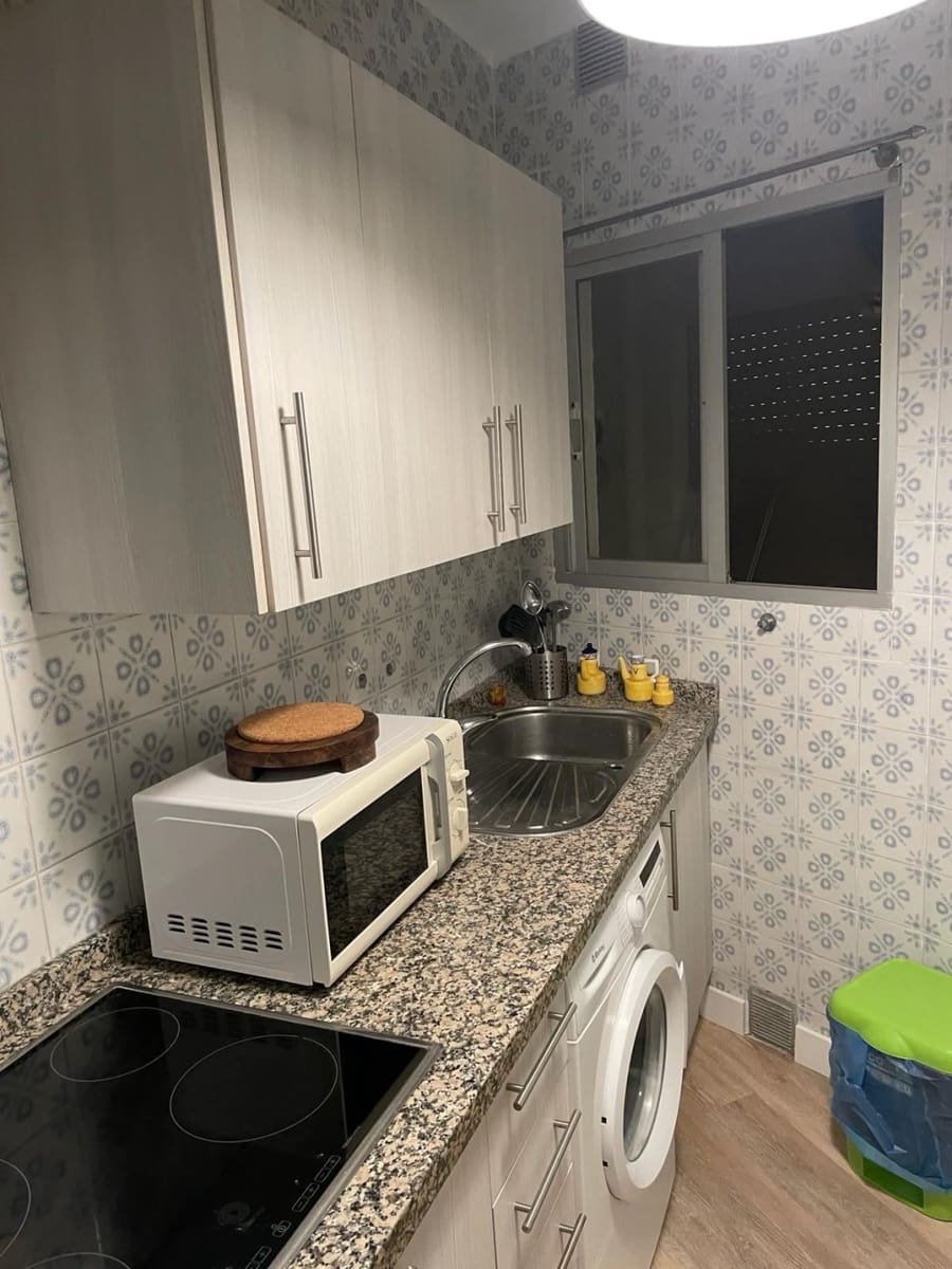2 Zimmer Apartment zu vermieten in Nerja - 750 € (Ref: 8151338)