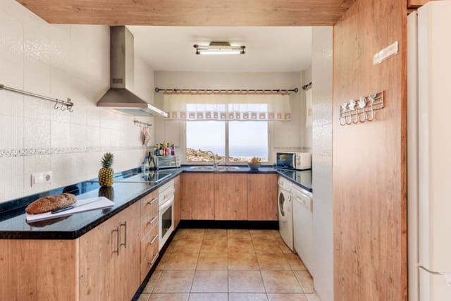 4 makuuhuone Maalaistalo vuokrattavana paikassa Torrox mukana uima-altaan - 1 300 € (Ref: 8315953)