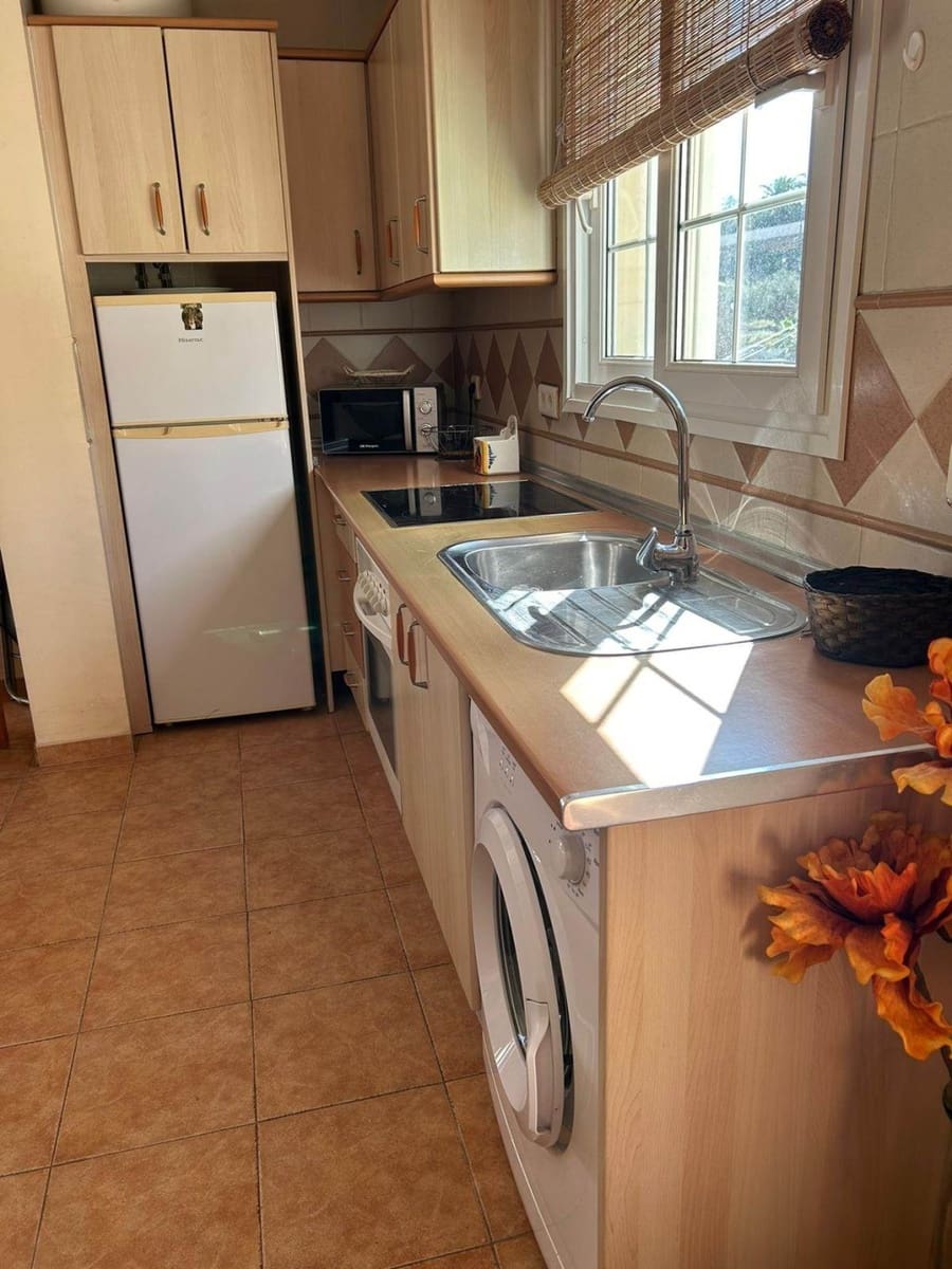 1 quarto Apartamento para arrendar em Nerja com garagem - 750 € (Ref: 8315960)