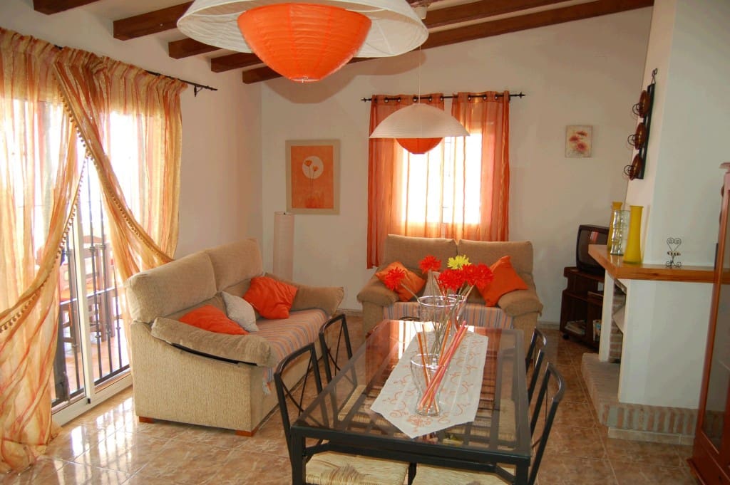 2 soveværelse Villa til leje i Torrox med swimmingpool - € 1.400 (Ref: 8315962)