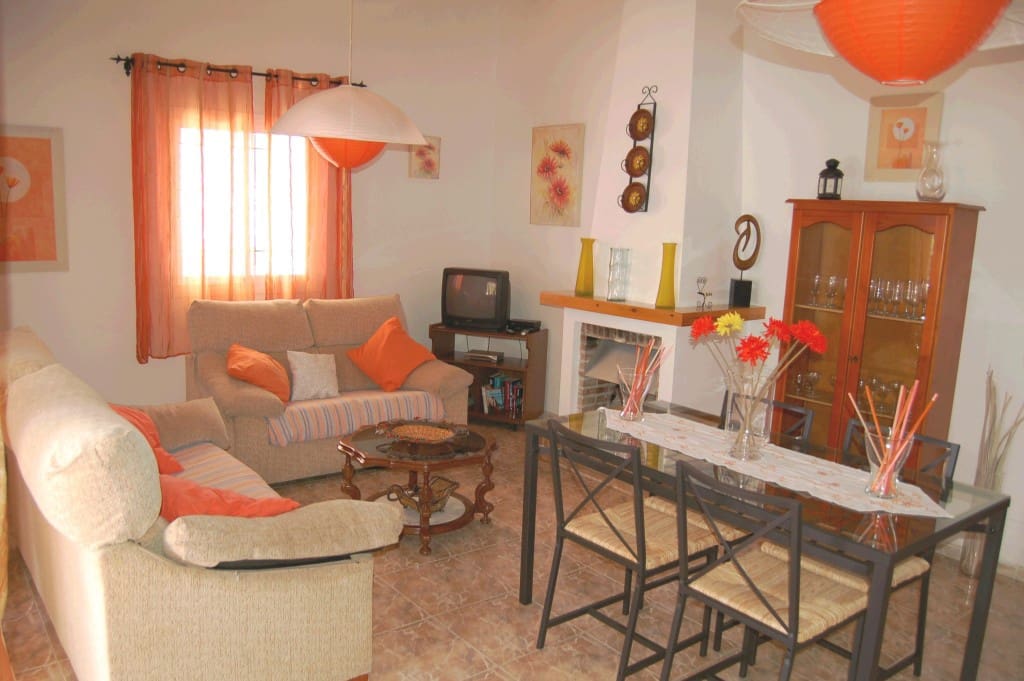 2 soveværelse Villa til leje i Torrox med swimmingpool - € 1.400 (Ref: 8315962)