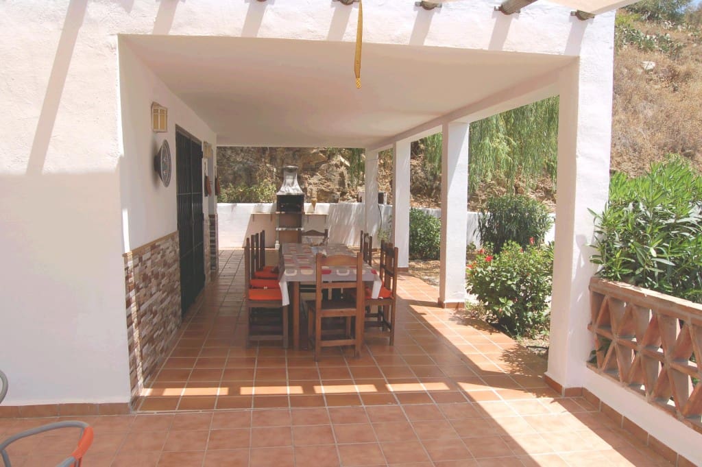 2 soveværelse Villa til leje i Torrox med swimmingpool - € 1.400 (Ref: 8315962)