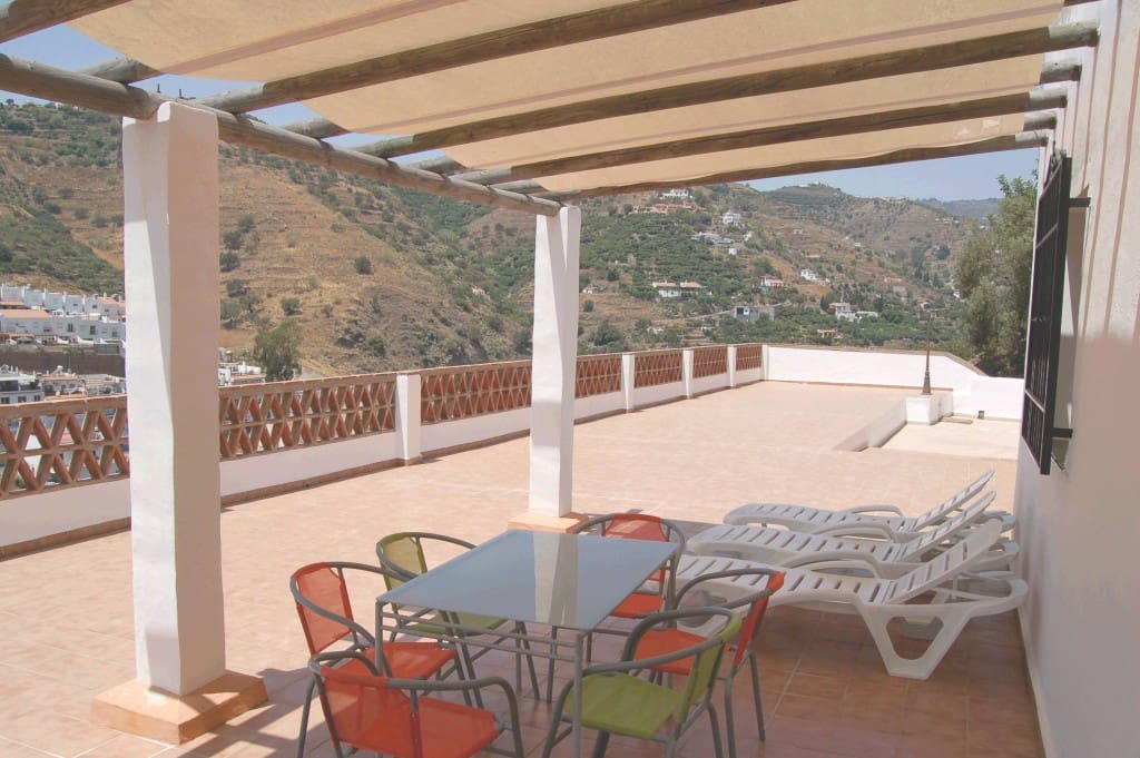 2 soveværelse Villa til leje i Torrox med swimmingpool - € 1.400 (Ref: 8315962)