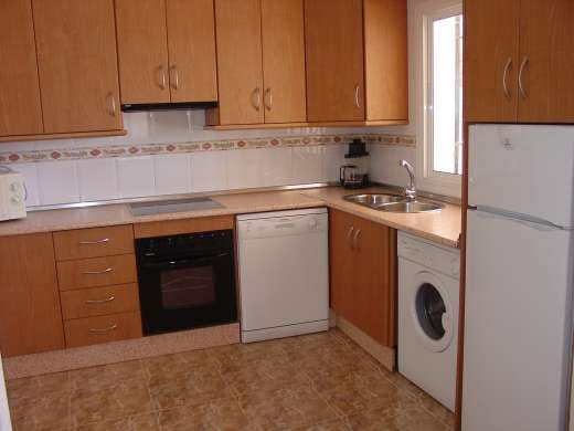 2 soveværelse Villa til leje i Torrox med swimmingpool - € 1.400 (Ref: 8315962)