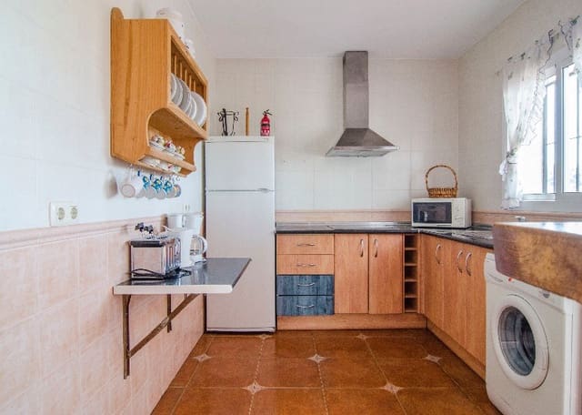 3 bedroom Villa for rent in Frigiliana with pool - € 1,700 (Ref: 8315964)