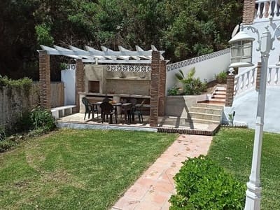 4 bedroom Villa for rent in Frigiliana with pool garage - € 2,000 (Ref: 8315965)