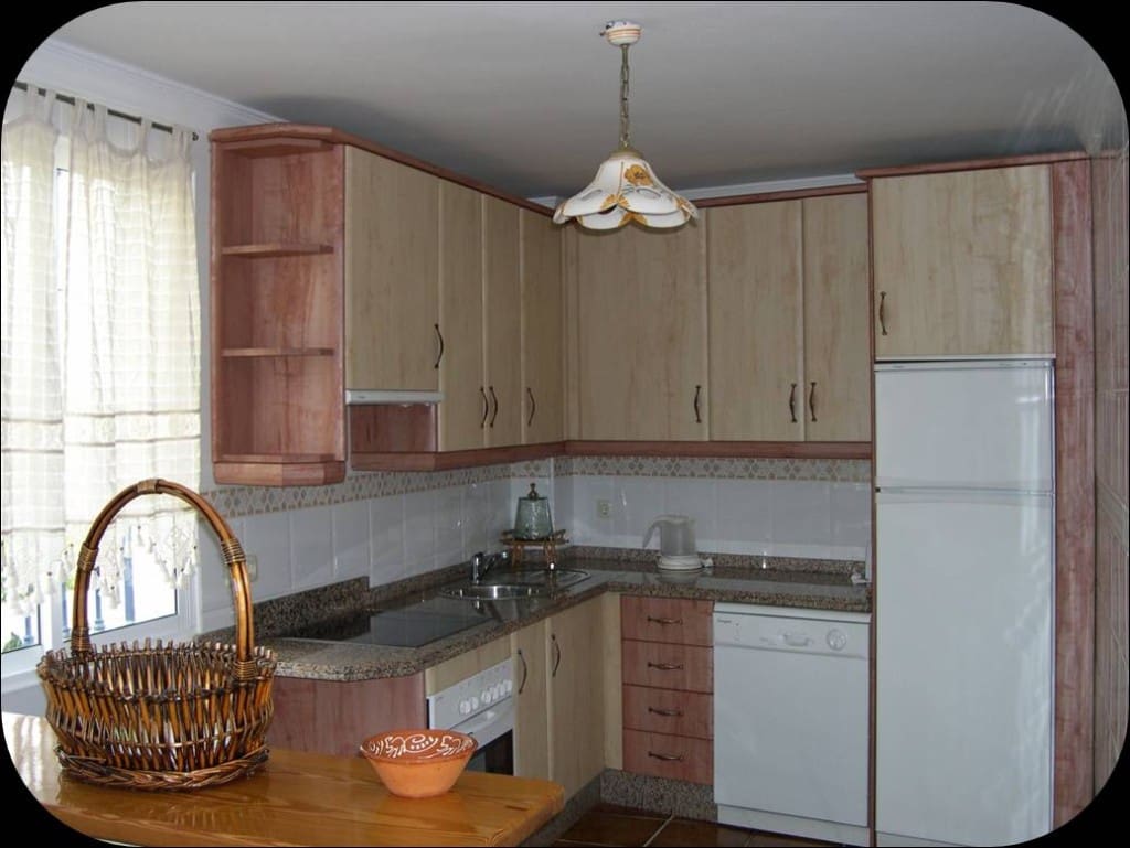 4 bedroom Villa for rent in Frigiliana with pool garage - € 2,000 (Ref: 8315965)