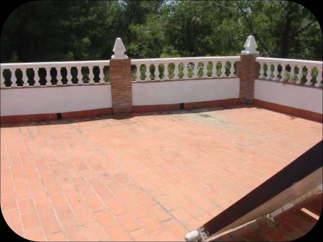 4 bedroom Villa for rent in Frigiliana with pool garage - € 2,000 (Ref: 8315965)