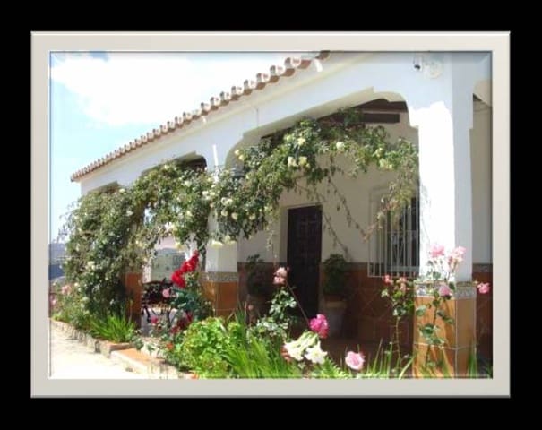 2 quarto Quinta/Casa Rural para arrendar em Frigiliana com piscina garagem - 1 700 € (Ref: 8315966)