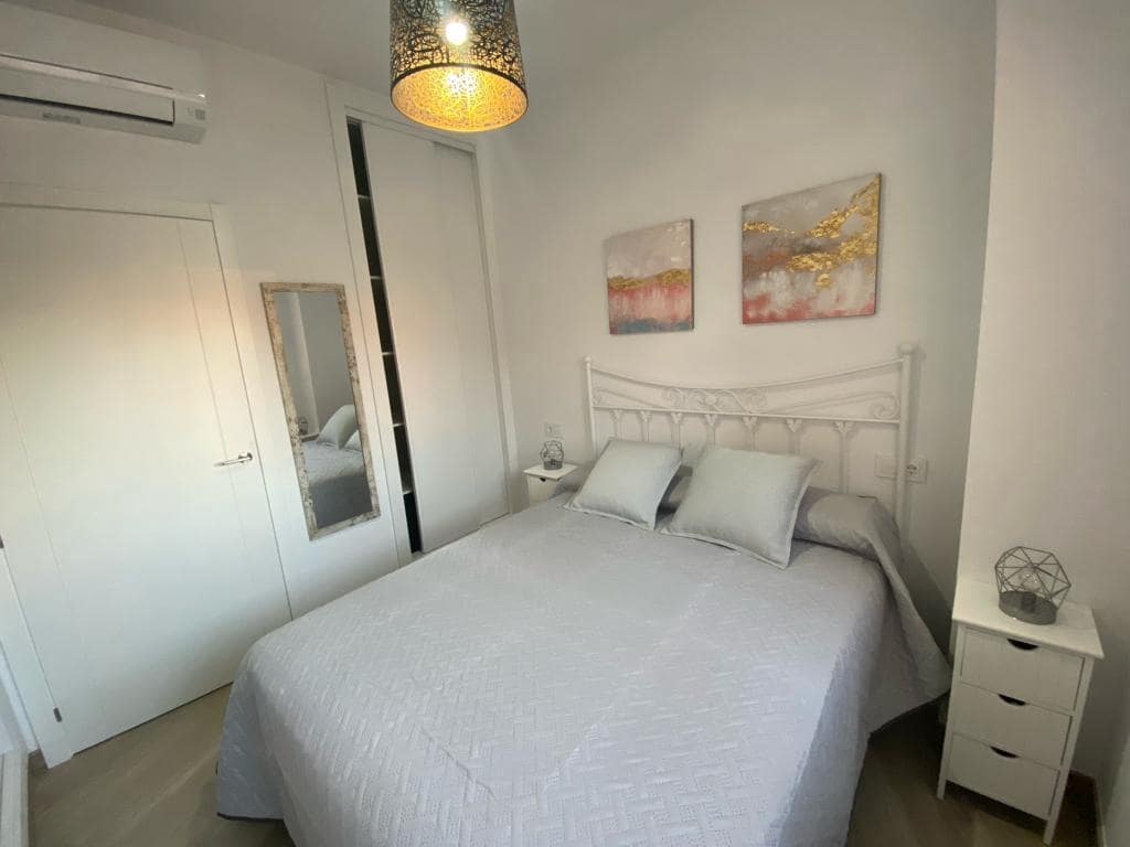 2 soverom Leilighet til leie i Torrox-Costa med svømmebasseng - € 750 (Ref: 8315968)