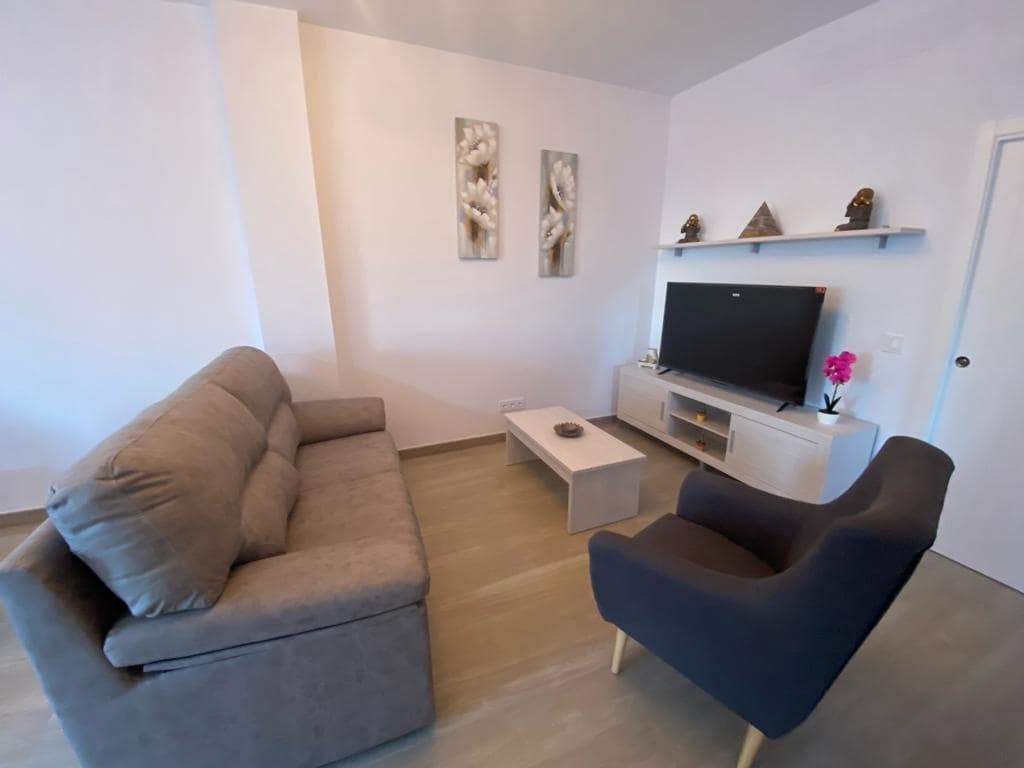 2 soverom Leilighet til leie i Torrox-Costa med svømmebasseng - € 750 (Ref: 8315968)