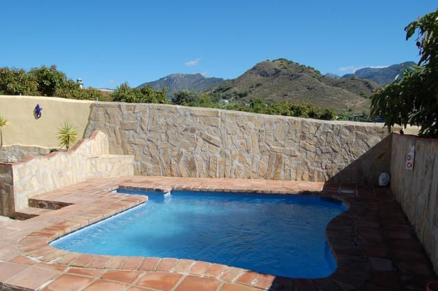 1 soveværelse Finca/Landehus til leje i Frigiliana med swimmingpool - € 950 (Ref: 8315974)