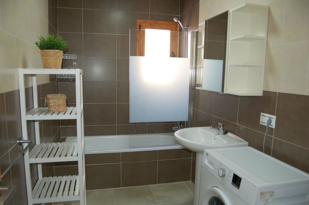 2 soveværelse Lejlighed til leje i Nerja - € 1.000 (Ref: 8315975)