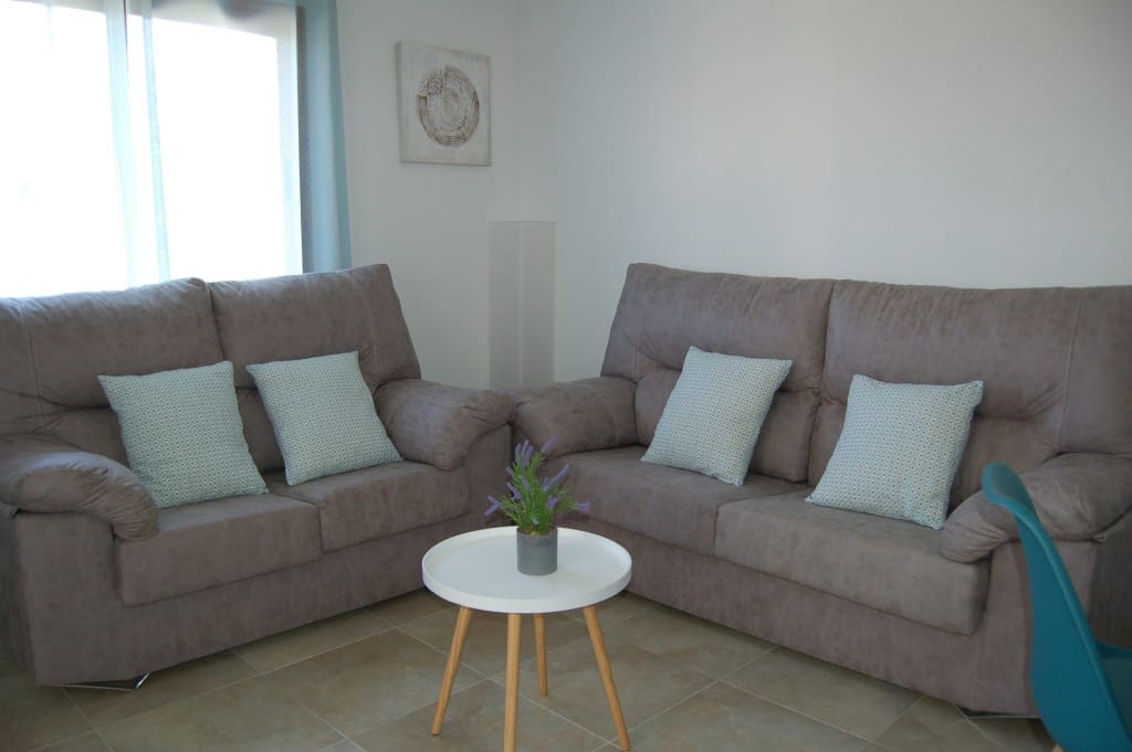 2 soveværelse Lejlighed til leje i Nerja - € 1.000 (Ref: 8315975)