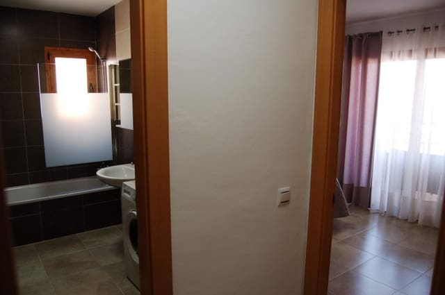 2 quarto Apartamento para arrendar em Nerja - 1 000 € (Ref: 8315975)