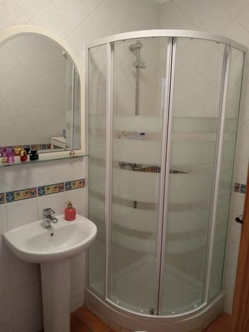 2 bedroom Apartment for rent in Frigiliana - € 950 (Ref: 8315978)