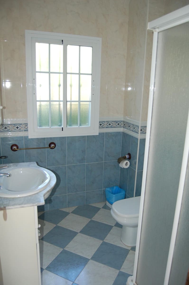 3 soverom Villa til leie i Frigiliana med svømmebasseng - € 1 300 (Ref: 8373478)