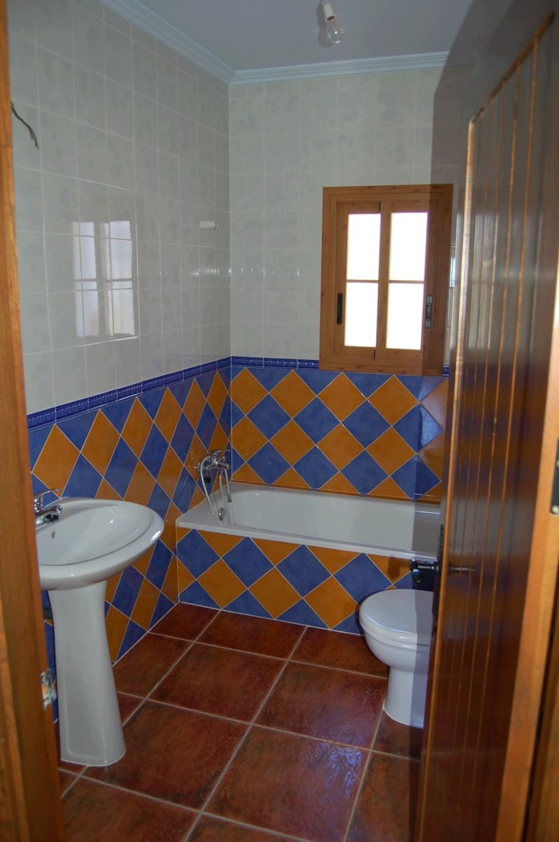 4 slaapkamer Villa te huur in Frigiliana met zwembad garage - € 2.600 (Ref: 8407000)