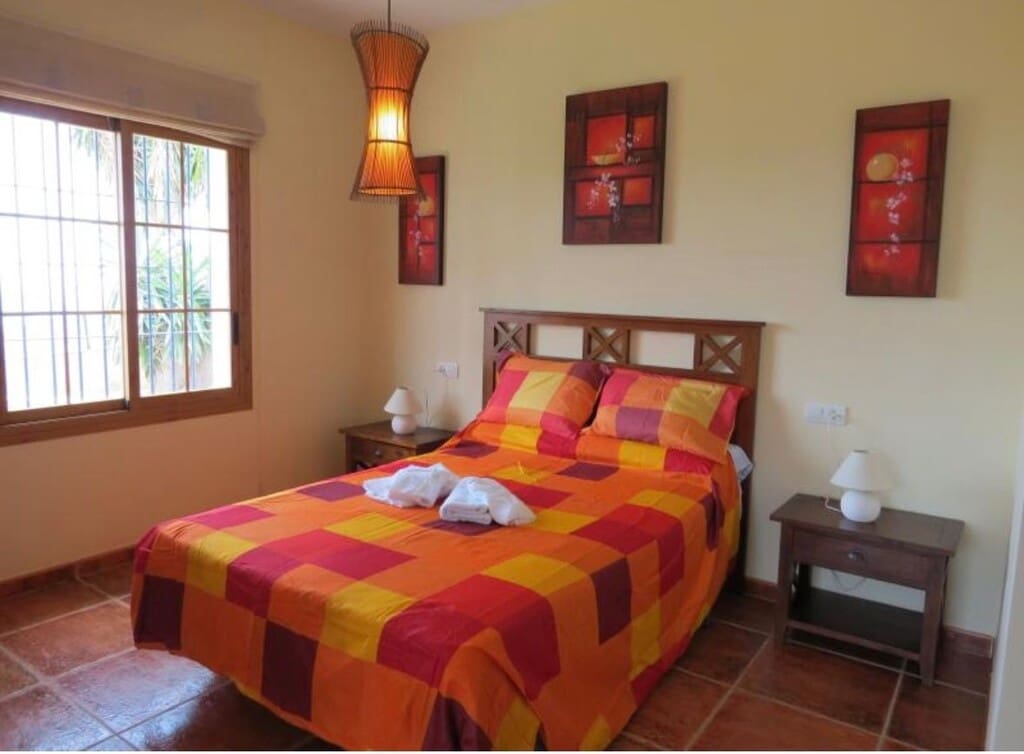 4 slaapkamer Villa te huur in Frigiliana met zwembad garage - € 2.600 (Ref: 8407000)