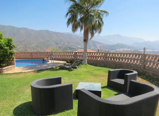 4 soveværelse Villa til leje i Frigiliana med swimmingpool garage - € 2.600 (Ref: 8407000)