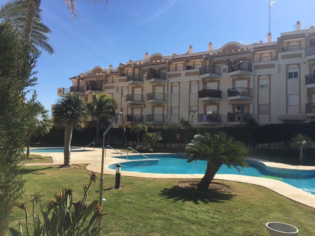 2 bedroom Apartment for rent in El Penoncillo with pool - € 650 (Ref: 8423032)