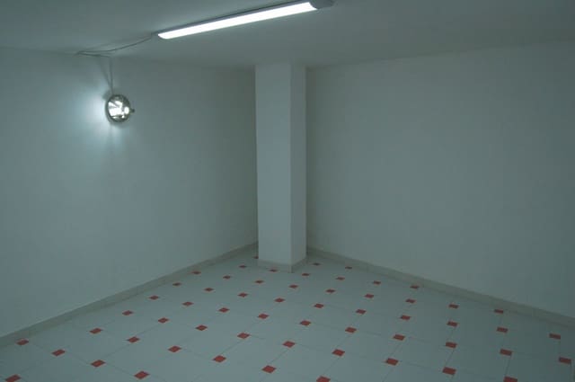 Azienda da affittare in Nerja - 900 € (Rif: 8436948)