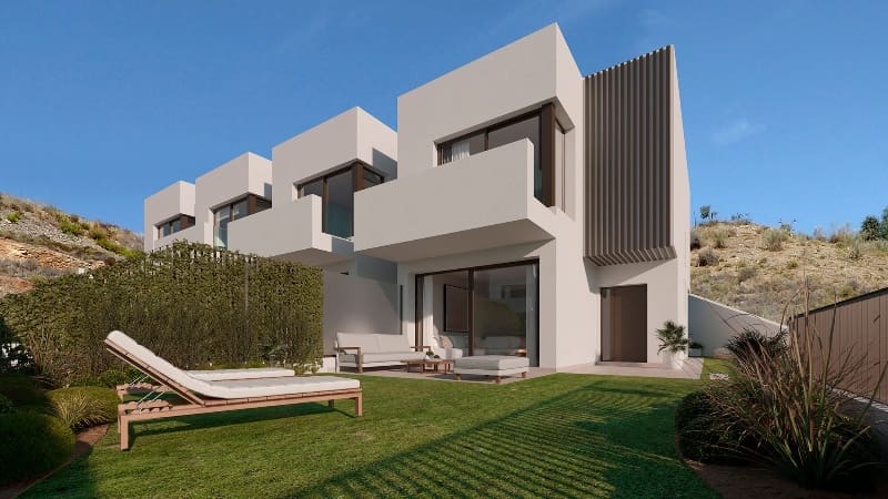 4 slaapkamer Villa te koop in Rincon de la Victoria met garage - € 705.000 (Ref: 8445410)