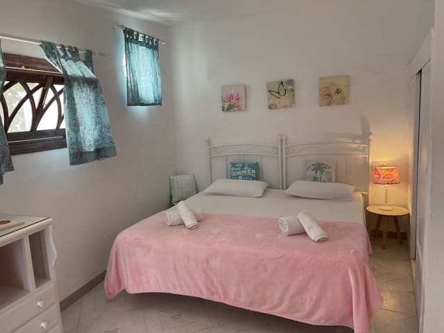 1 soveværelse Finca/Landehus til leje i Frigiliana med swimmingpool - € 990 (Ref: 8493454)