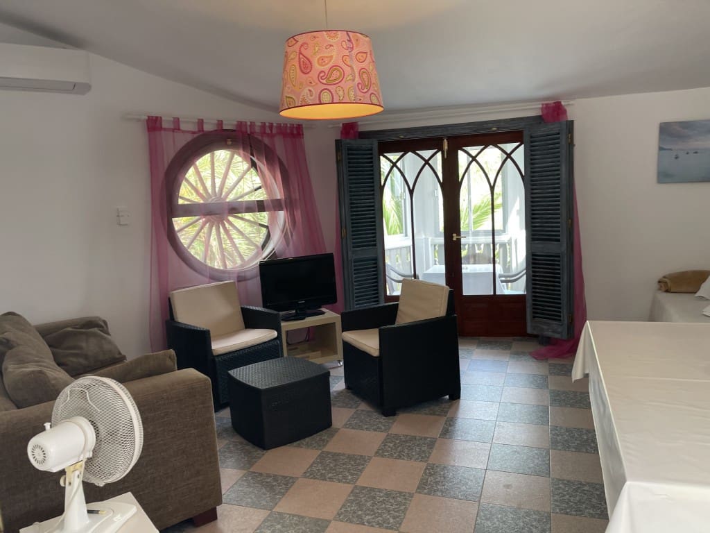 1 soveværelse Finca/Landehus til leje i Frigiliana med swimmingpool - € 990 (Ref: 8493454)