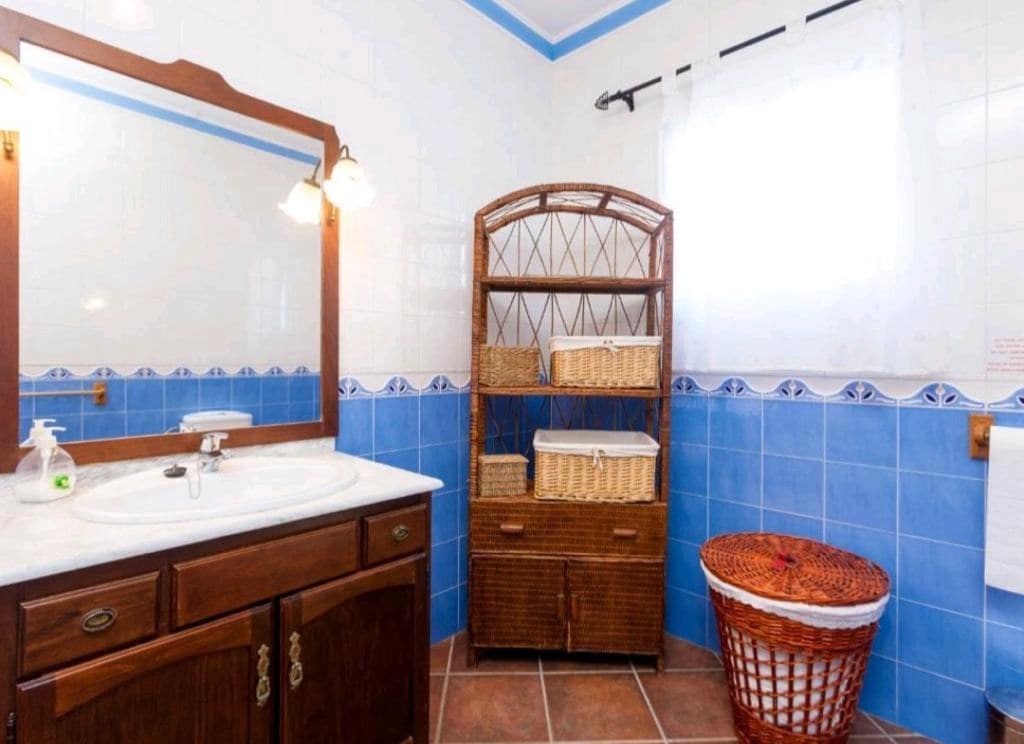 3 bedroom Finca/Country House for rent in Torrox with pool - € 1,400 (Ref: 8531779)