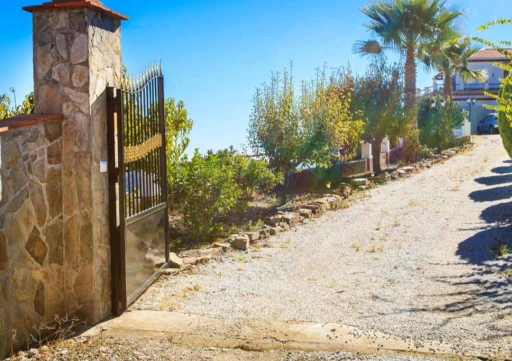 3 bedroom Finca/Country House for rent in Torrox with pool - € 1,400 (Ref: 8531779)