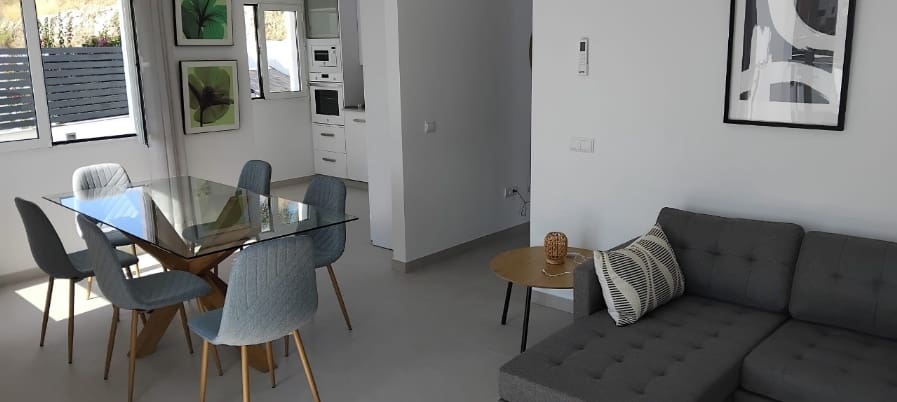 4 bedroom Villa for sale in Nerja with pool - € 865,000 (Ref: 8533804)