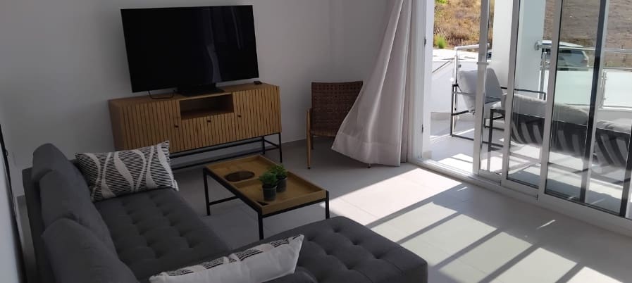 4 bedroom Villa for sale in Nerja with pool - € 865,000 (Ref: 8533804)