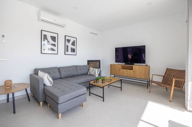 4 sovrum Villa till salu i Nerja med pool - 865 000 € (Ref: 8533804)